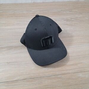 Travis Mathew Black Pinstripe Flexfit Baseball Cap Men L-XL Yupoong Fitted Hat